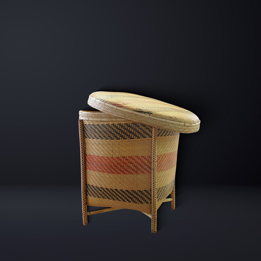 Large Indigenous Trunk Basket in Natural Arumã Fiber - Baniwa Ethnicity